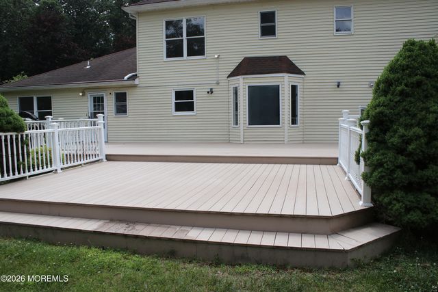30 Mill Road, Manalapan, NJ 07726