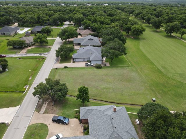 8812 Bellechase Road, Granbury, TX 76049