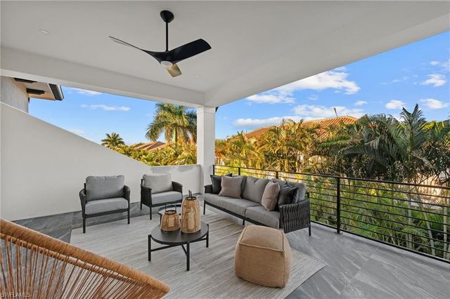 3840 CRAYTON RD, Naples, FL 34103