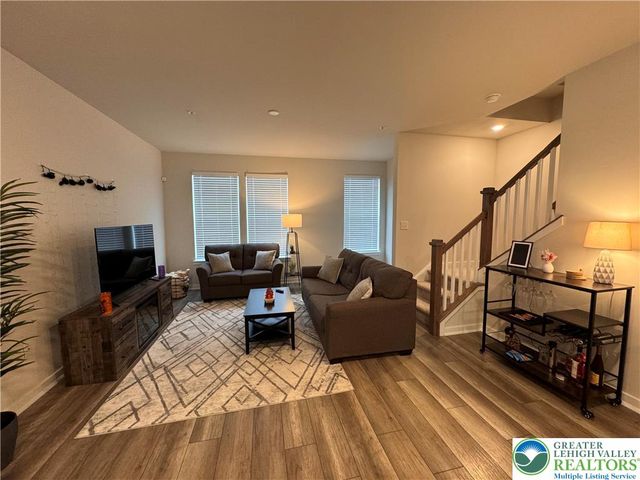 7505 Clayton Avenue, Upper Saucon Twp, PA 18036