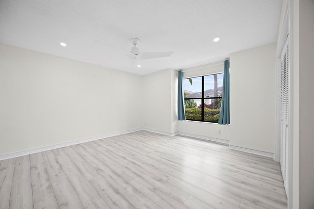 10106 Spyglass Way, Boca Raton, FL 33498