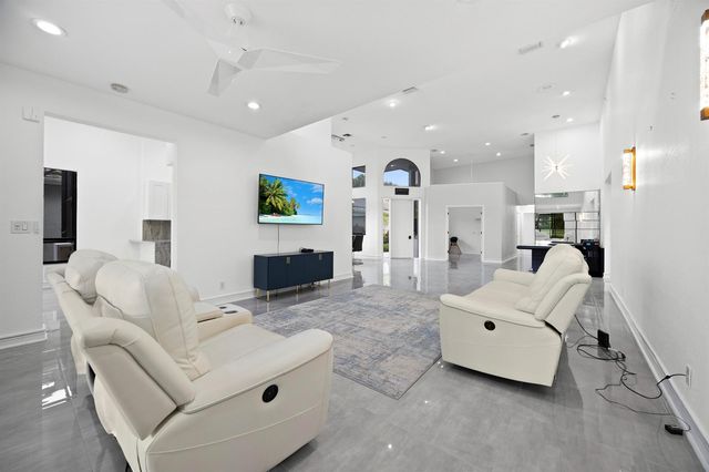10106 Spyglass Way, Boca Raton, FL 33498