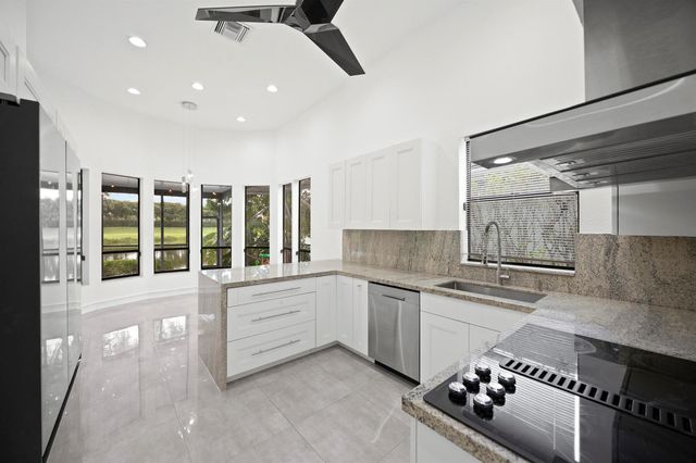 10106 Spyglass Way, Boca Raton, FL 33498