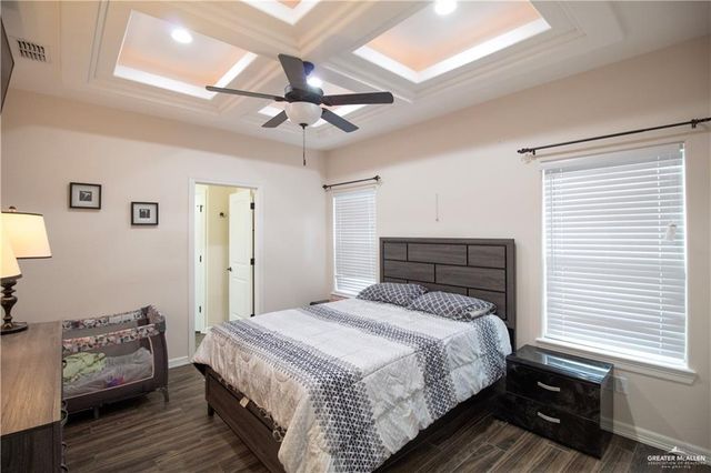 2901 E Imperial Oaks Drive Drive, Alton, TX 78573