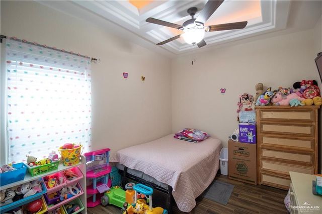 2901 E Imperial Oaks Drive Drive, Alton, TX 78573