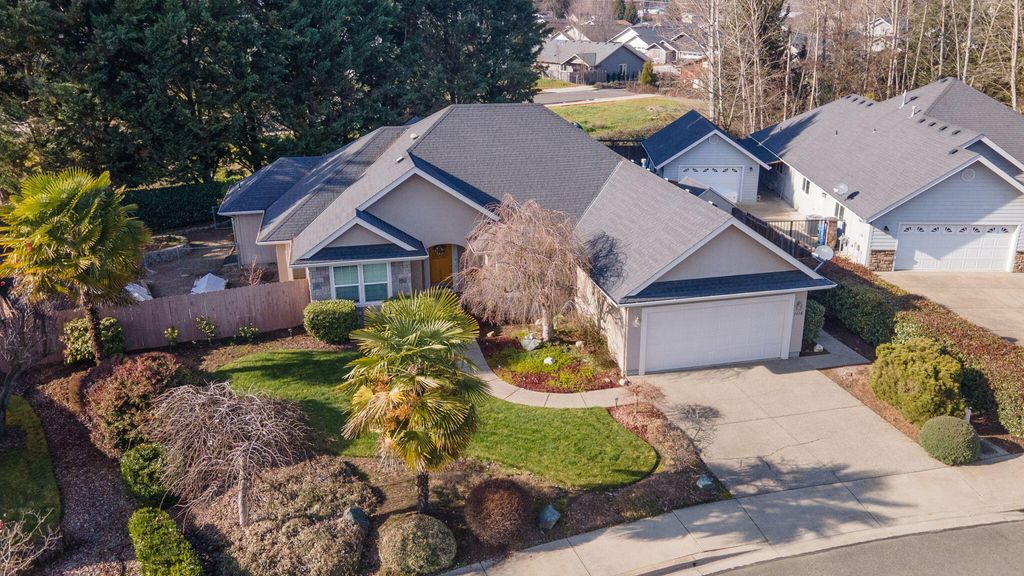 1116 Cashmere Drive, Grants Pass, OR 97527