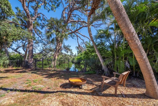 7233 PINE NEEDLE ROAD, Sarasota, FL 34242