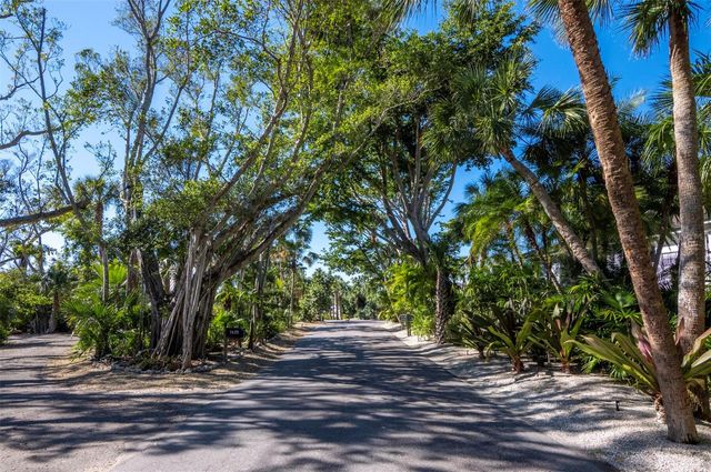 7233 PINE NEEDLE ROAD, Sarasota, FL 34242