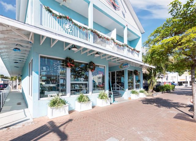 7233 PINE NEEDLE ROAD, Sarasota, FL 34242