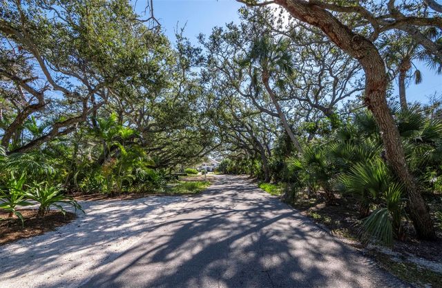 7233 PINE NEEDLE ROAD, Sarasota, FL 34242