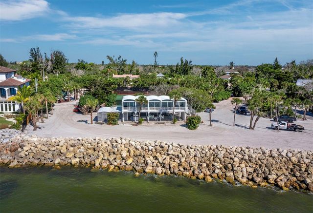 7233 PINE NEEDLE ROAD, Sarasota, FL 34242