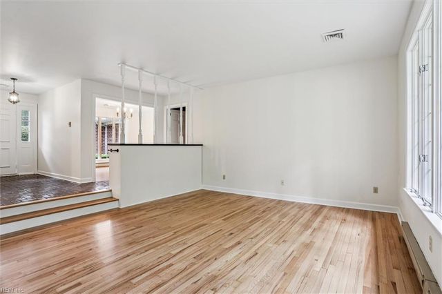 105 Ilex DR, Yorktown, VA 23692