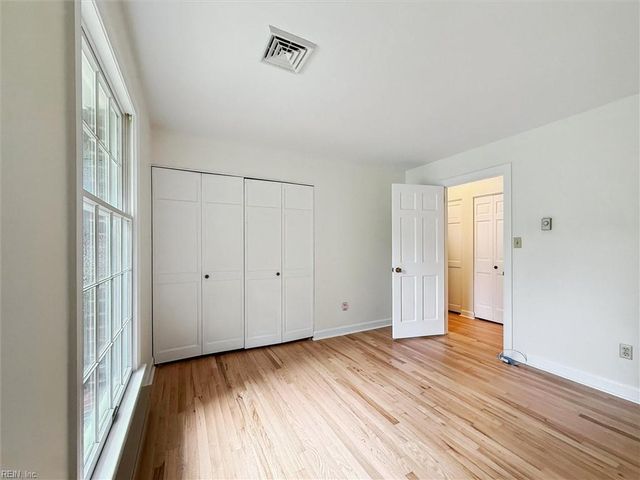 105 Ilex DR, Yorktown, VA 23692