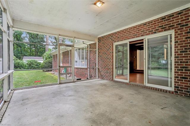 105 Ilex DR, Yorktown, VA 23692