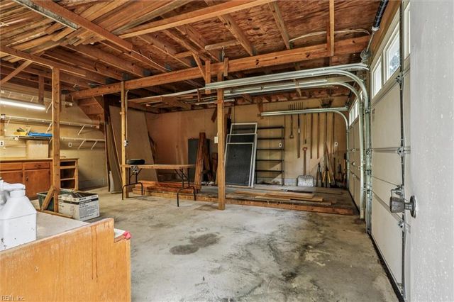 105 Ilex DR, Yorktown, VA 23692