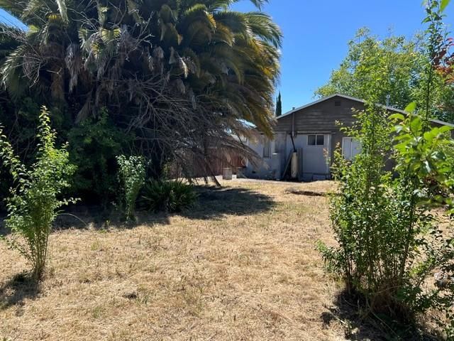 1225 Cypress Street, East Palo Alto, CA 94303