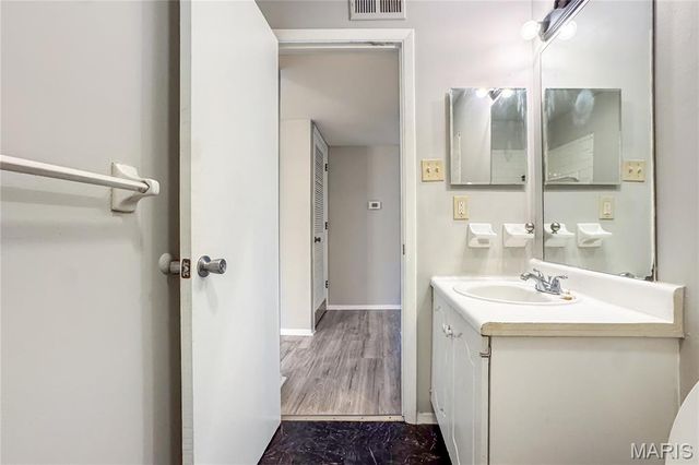 1536 Springlet Court 31, Florissant, MO 63033