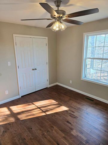 54 Emily Lane, London, KY 40744