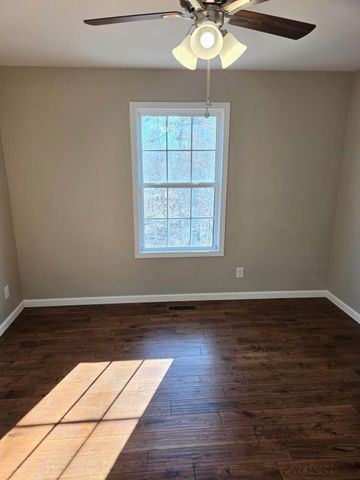 54 Emily Lane, London, KY 40744