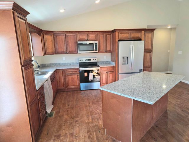 54 Emily Lane, London, KY 40744