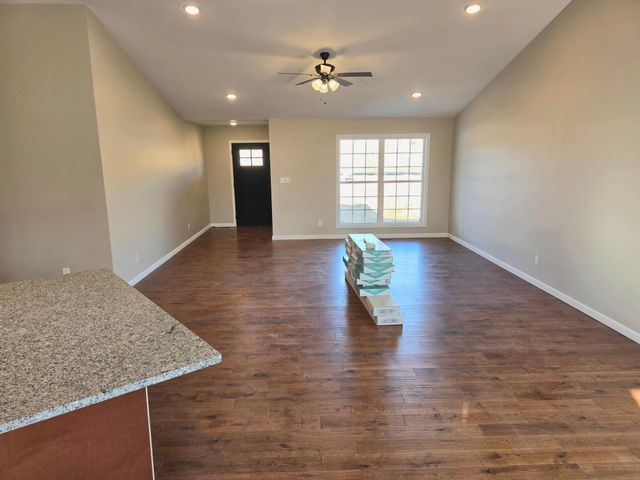 54 Emily Lane, London, KY 40744