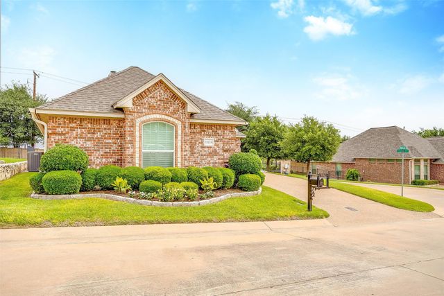 11624 Virginia Way Court, Fort Worth, TX 76008