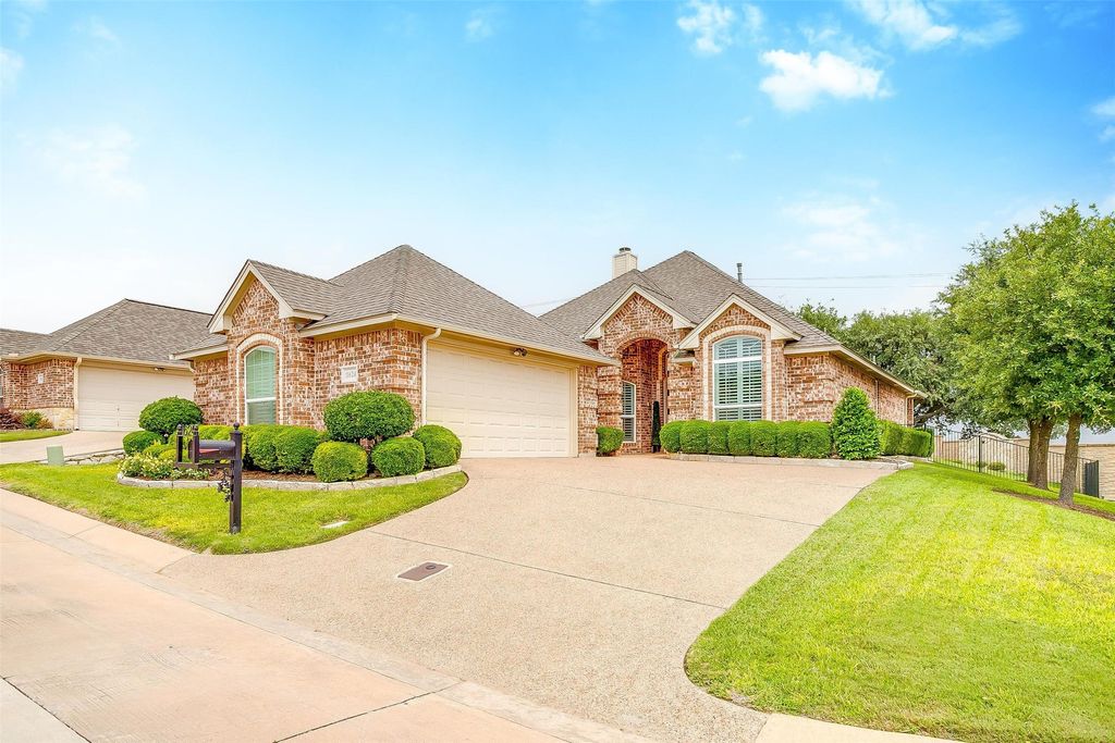 11624 Virginia Way Court, Fort Worth, TX 76008