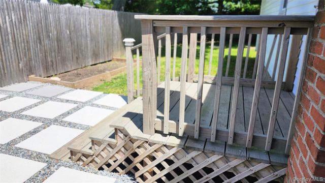 95 Pleasure Avenue, Ronkonkoma, NY 11779