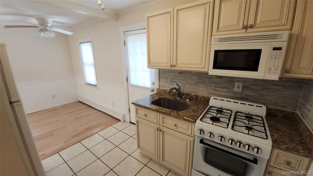 95 Pleasure Avenue, Ronkonkoma, NY 11779