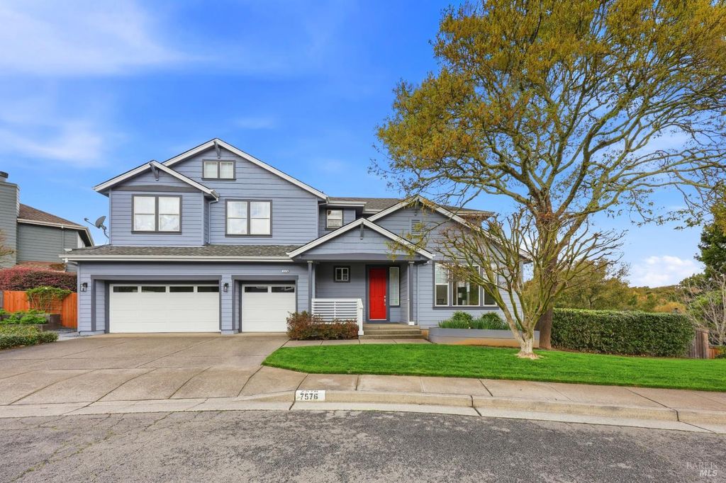 7576 Meadowlark Dr, Sebastopol, CA 95472