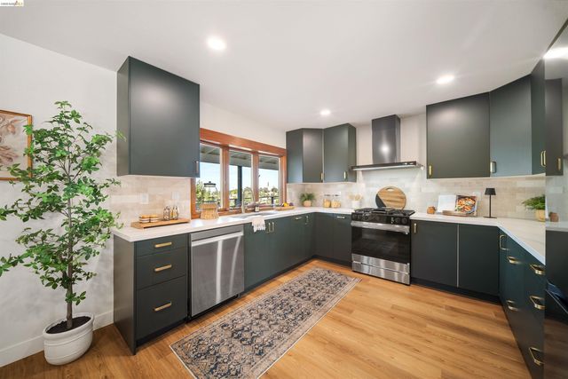 2115 Valente Cir, Martinez, CA 94553