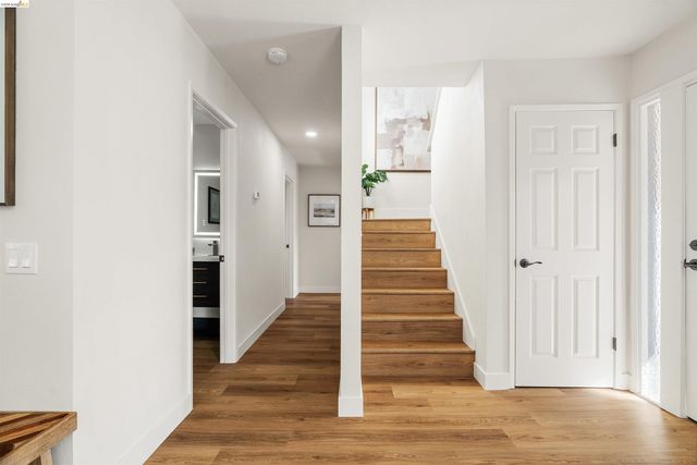 2115 Valente Cir, Martinez, CA 94553