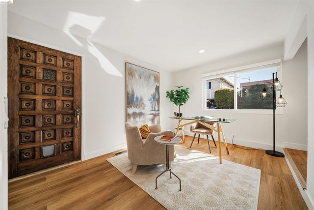 2115 Valente Cir, Martinez, CA 94553