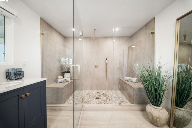 2115 Valente Cir, Martinez, CA 94553