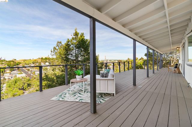 2115 Valente Cir, Martinez, CA 94553