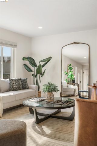 2115 Valente Cir, Martinez, CA 94553