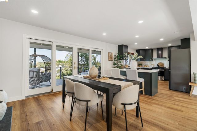 2115 Valente Cir, Martinez, CA 94553