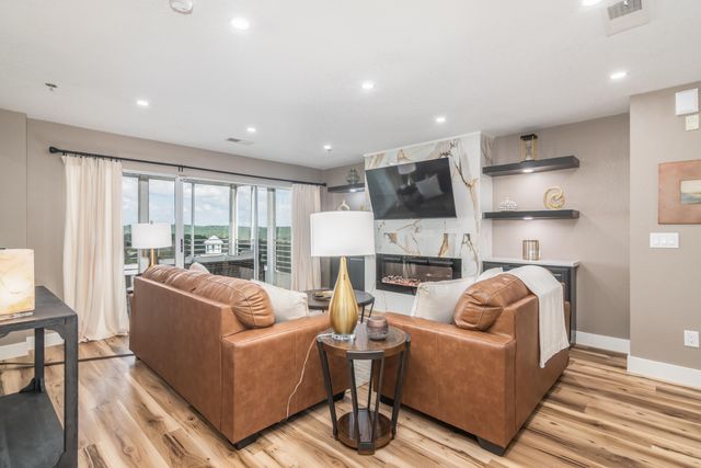 635 Ozark Mountain Resort Drive 115, Kimberling City, MO 65686