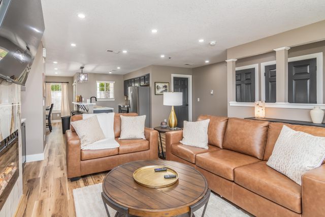 635 Ozark Mountain Resort Drive 115, Kimberling City, MO 65686