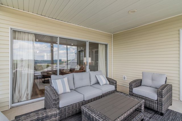 635 Ozark Mountain Resort Drive 115, Kimberling City, MO 65686