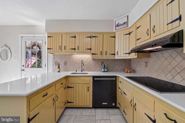 13818 OVERTON LN, Silver Spring, MD 20904