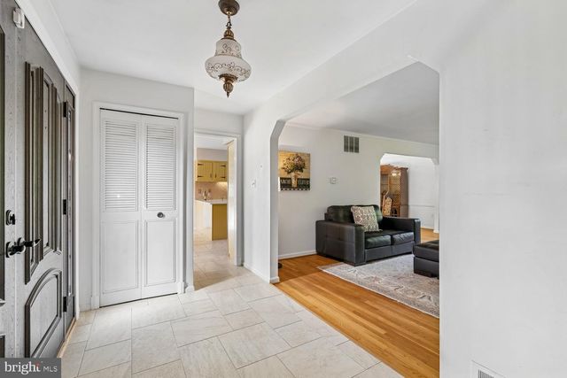 13818 OVERTON LN, Silver Spring, MD 20904