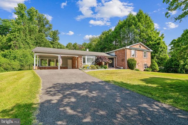 13818 OVERTON LN, Silver Spring, MD 20904