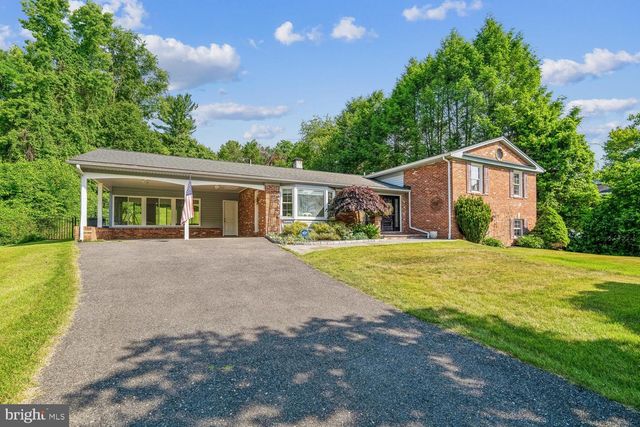 13818 OVERTON LN, Silver Spring, MD 20904
