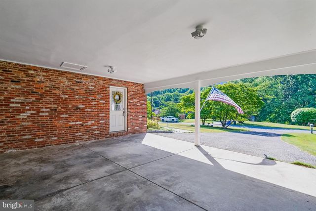 13818 OVERTON LN, Silver Spring, MD 20904