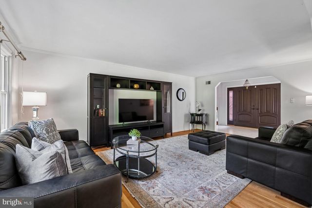 13818 OVERTON LN, Silver Spring, MD 20904