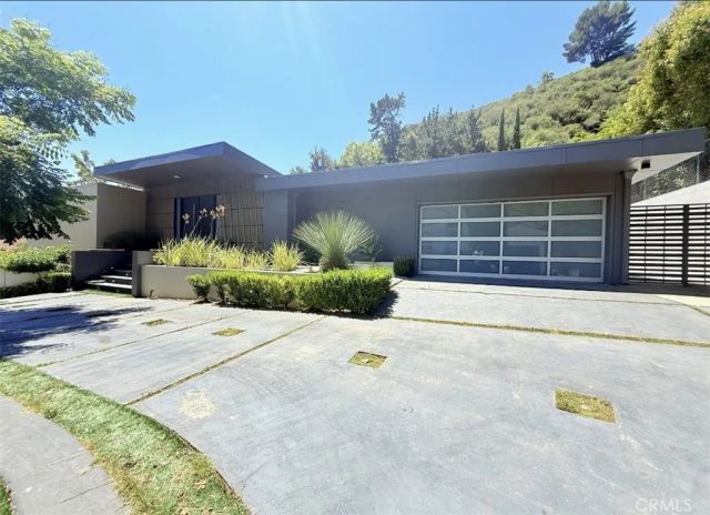 1801 Roscomare Road, Los Angeles, CA 90077