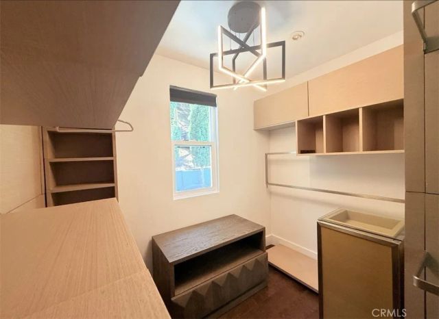 1801 Roscomare Road, Los Angeles, CA 90077