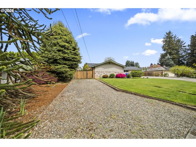 6335 Se MOLT St, Milwaukie, OR 97267