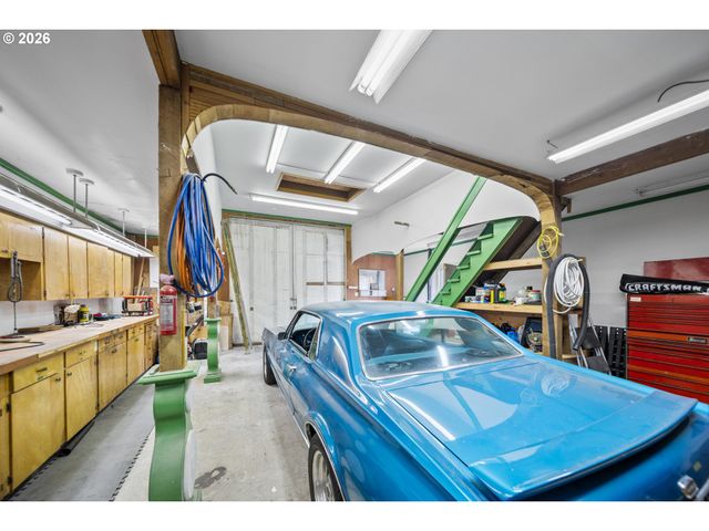 6335 Se MOLT St, Milwaukie, OR 97267